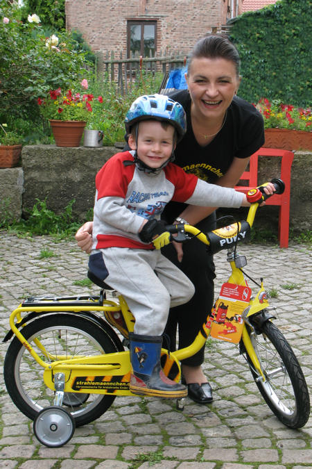 strahlemaennchen erf�llt Herzensw�nsche von Kindern