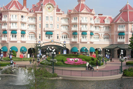 strahlemaennchen schickt Anne ins Disneyland