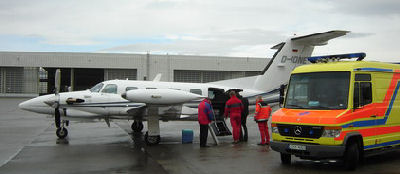 Am Airport - der Flieger f�r Max